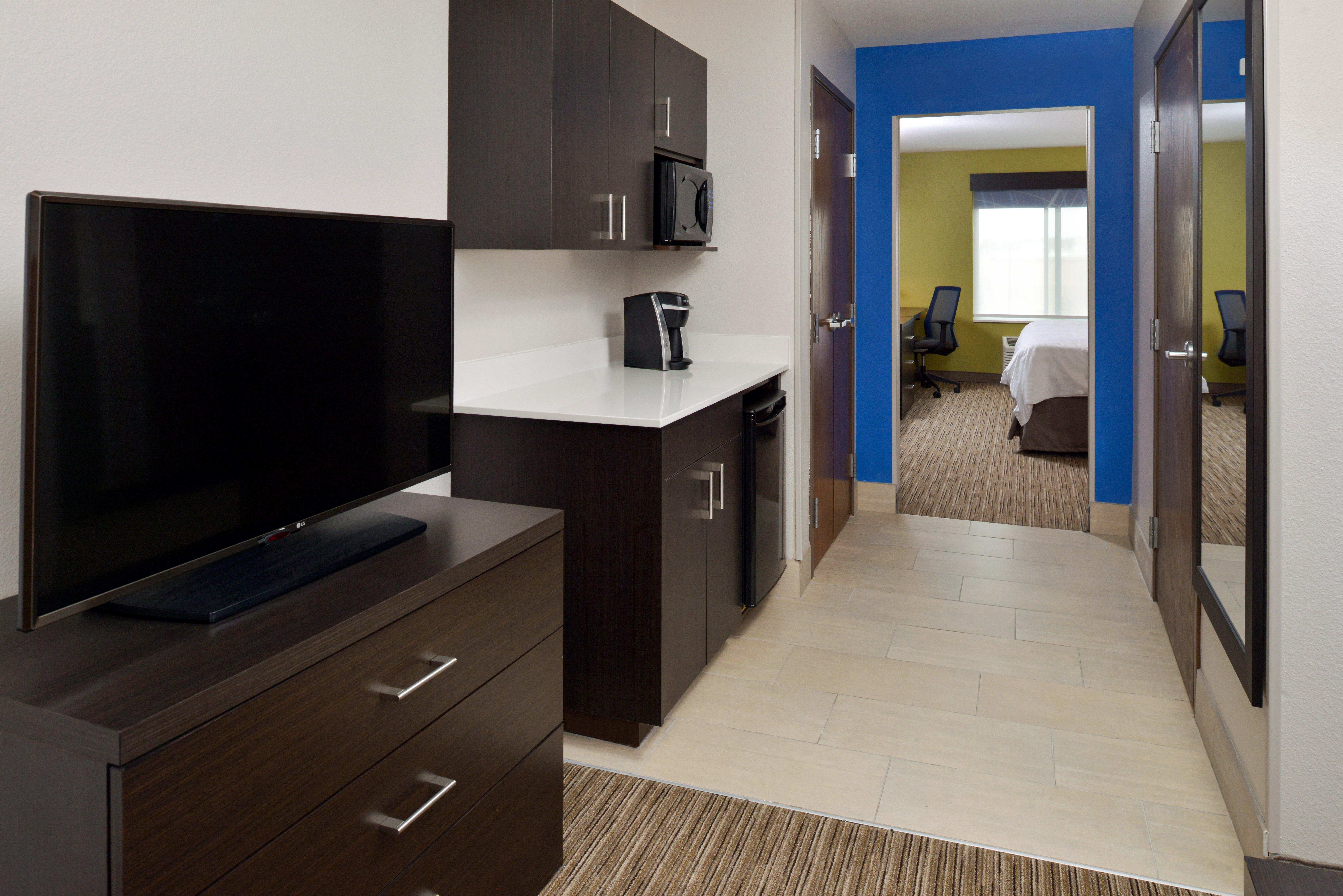 Holiday Inn Express & Suites Pueblo By Ihg Kültér fotó