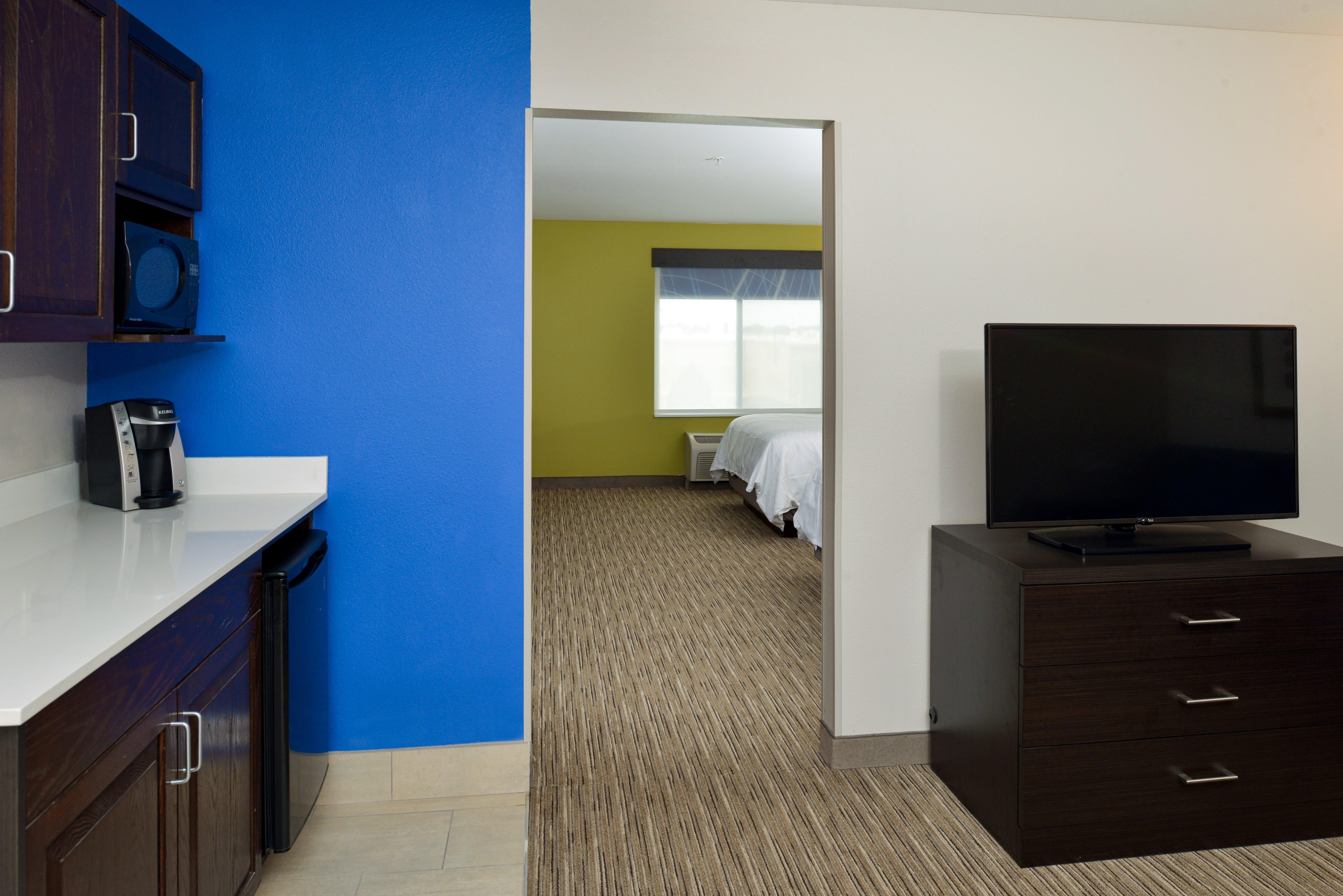 Holiday Inn Express & Suites Pueblo By Ihg Kültér fotó