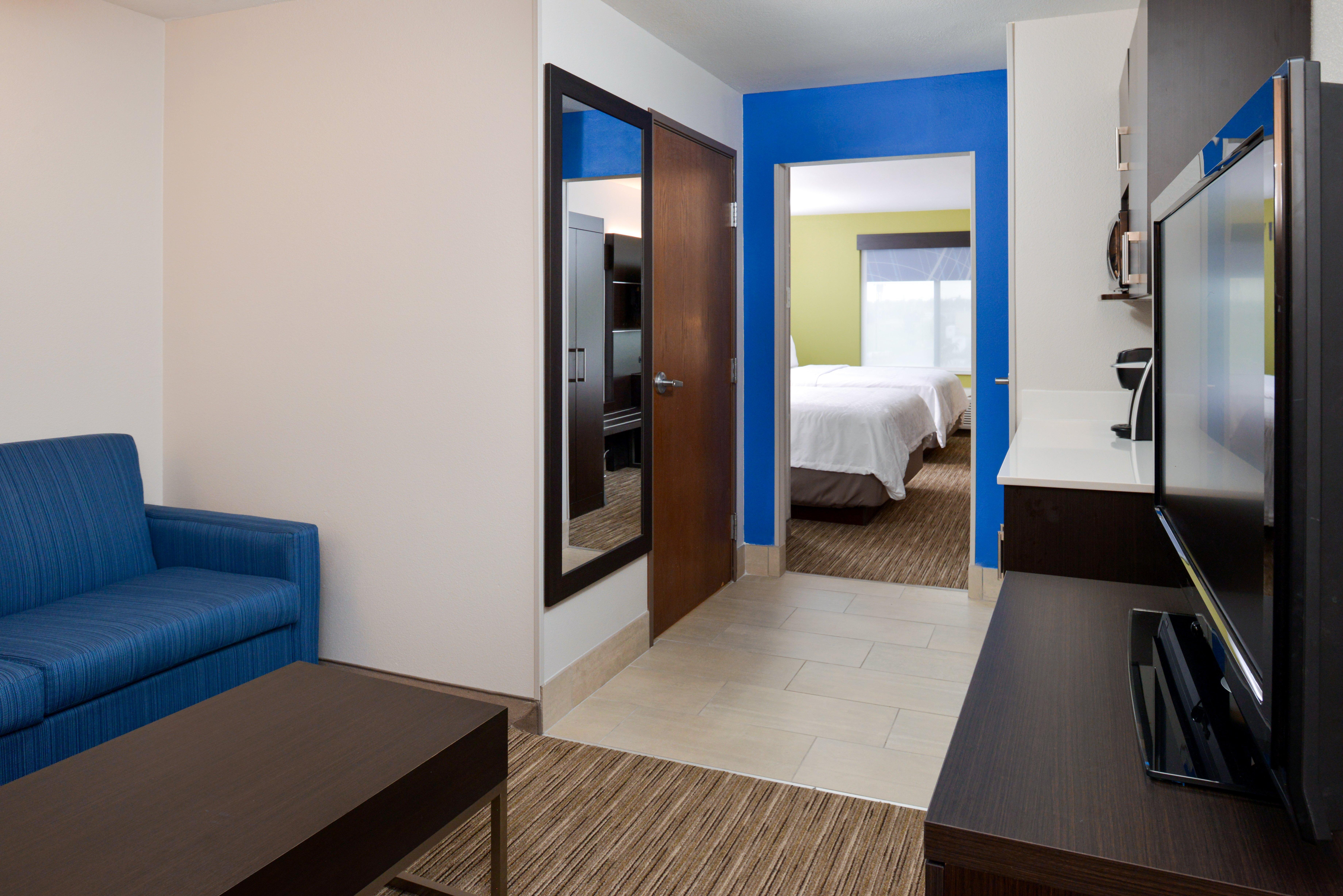 Holiday Inn Express & Suites Pueblo By Ihg Kültér fotó