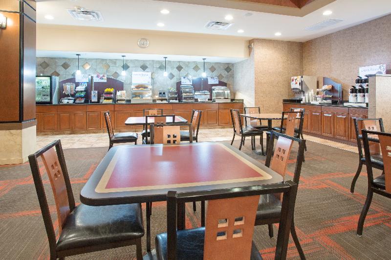 Holiday Inn Express & Suites Pueblo By Ihg Kültér fotó